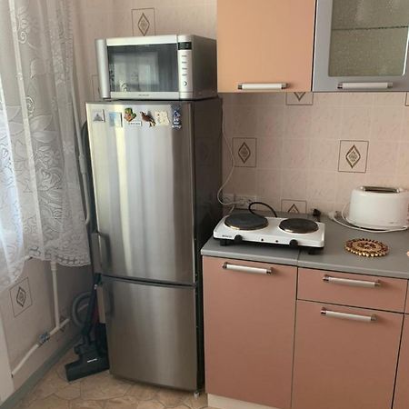 Ореховая Горка Апартаменты С Балконом И Лифтом Narva Bagian luar foto