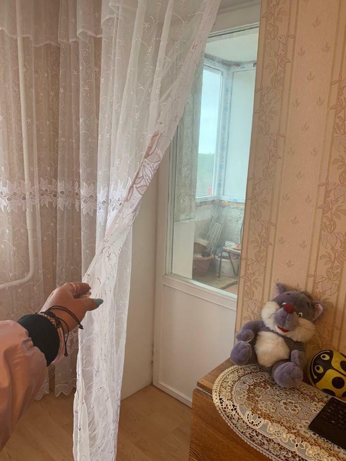 Ореховая Горка Апартаменты С Балконом И Лифтом Narva Bagian luar foto