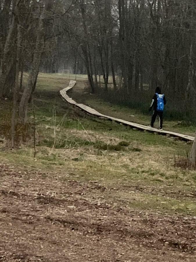 Ореховая Горка Апартаменты С Балконом И Лифтом Narva Bagian luar foto